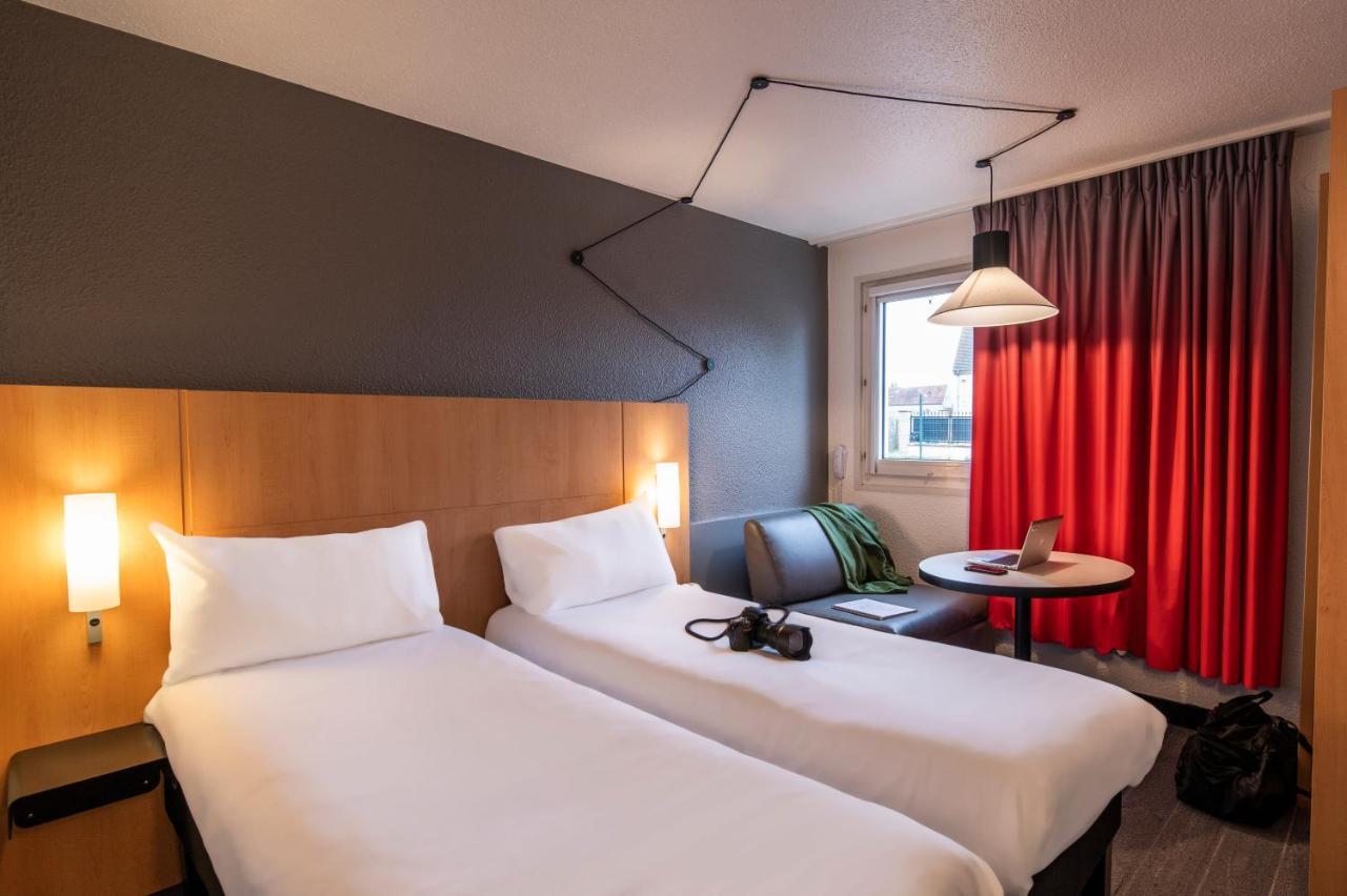 Ibis Cergy Pontoise Le Port Hotel Kültér fotó