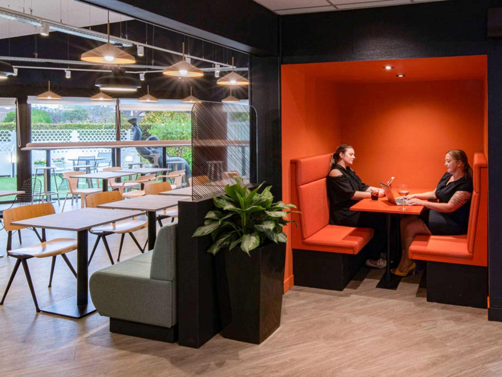 Ibis Cergy Pontoise Le Port Hotel Kültér fotó