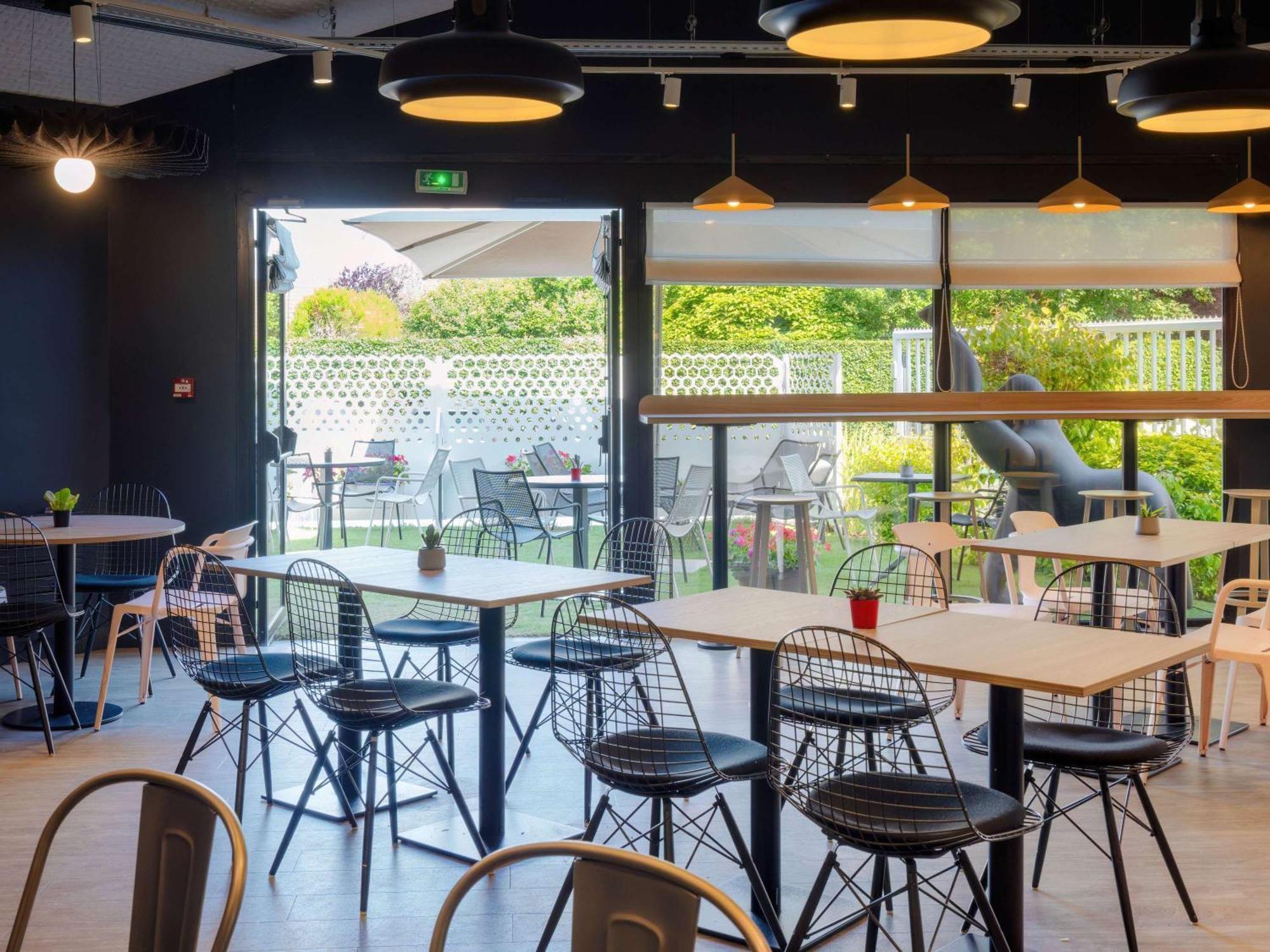 Ibis Cergy Pontoise Le Port Hotel Kültér fotó