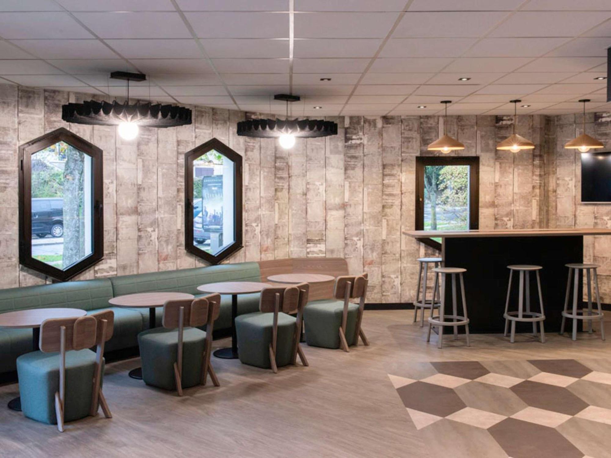 Ibis Cergy Pontoise Le Port Hotel Kültér fotó