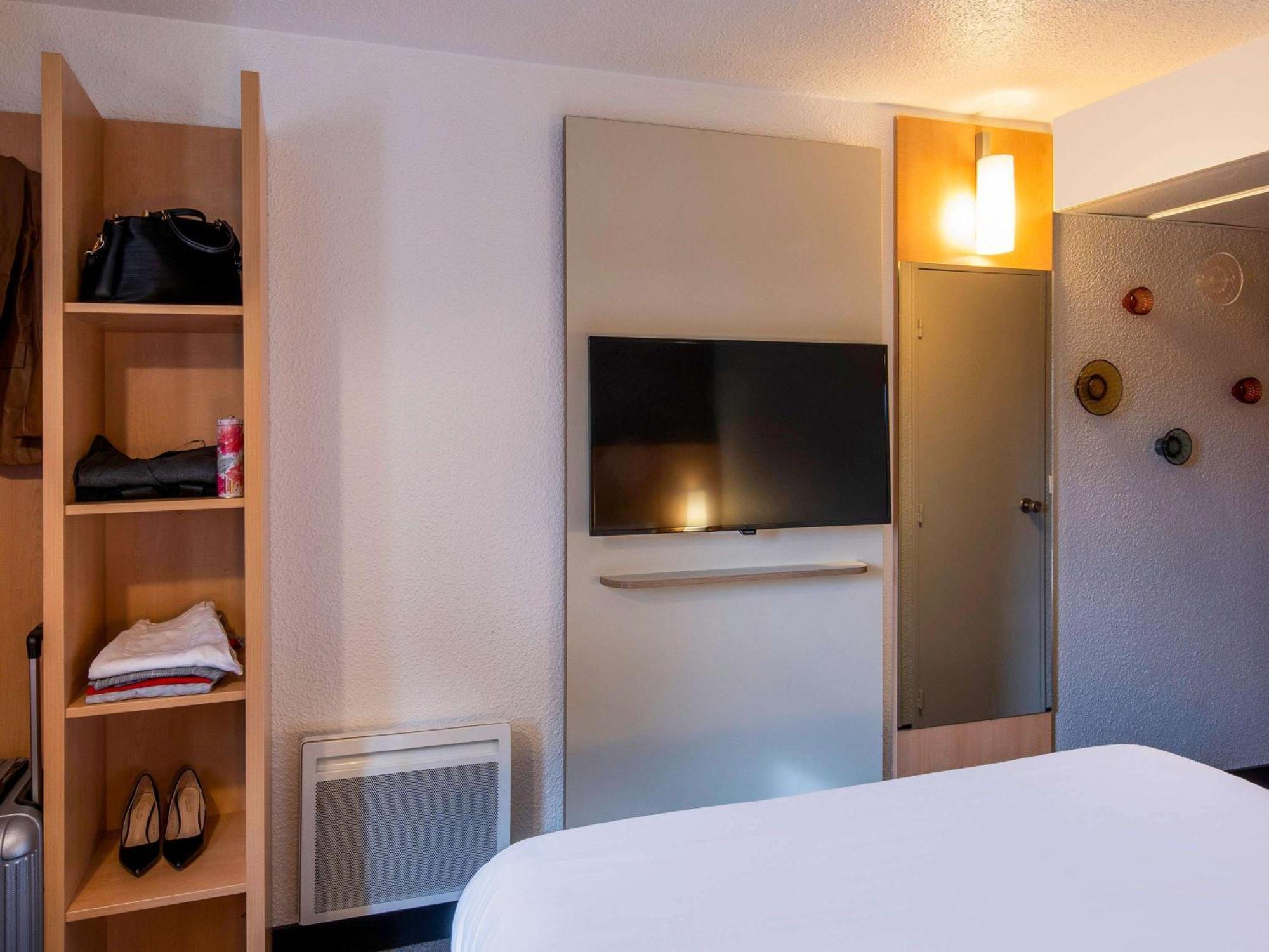 Ibis Cergy Pontoise Le Port Hotel Kültér fotó