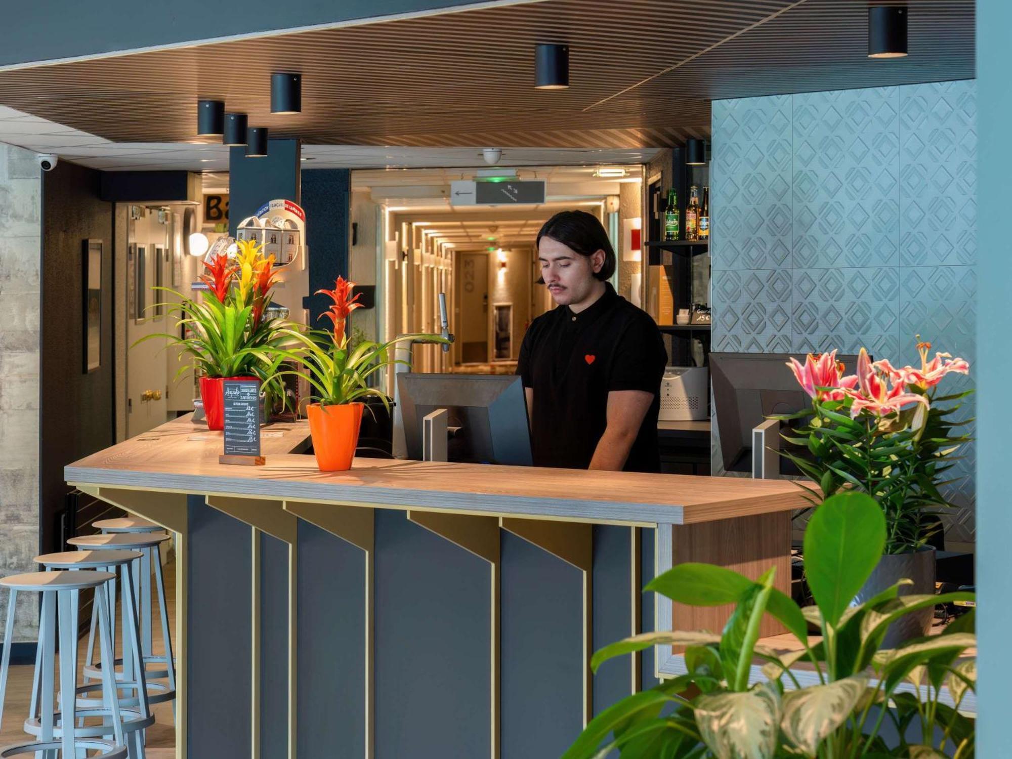Ibis Cergy Pontoise Le Port Hotel Kültér fotó