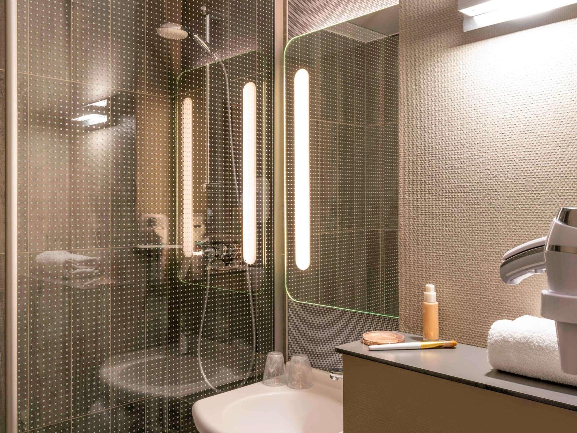 Ibis Cergy Pontoise Le Port Hotel Kültér fotó