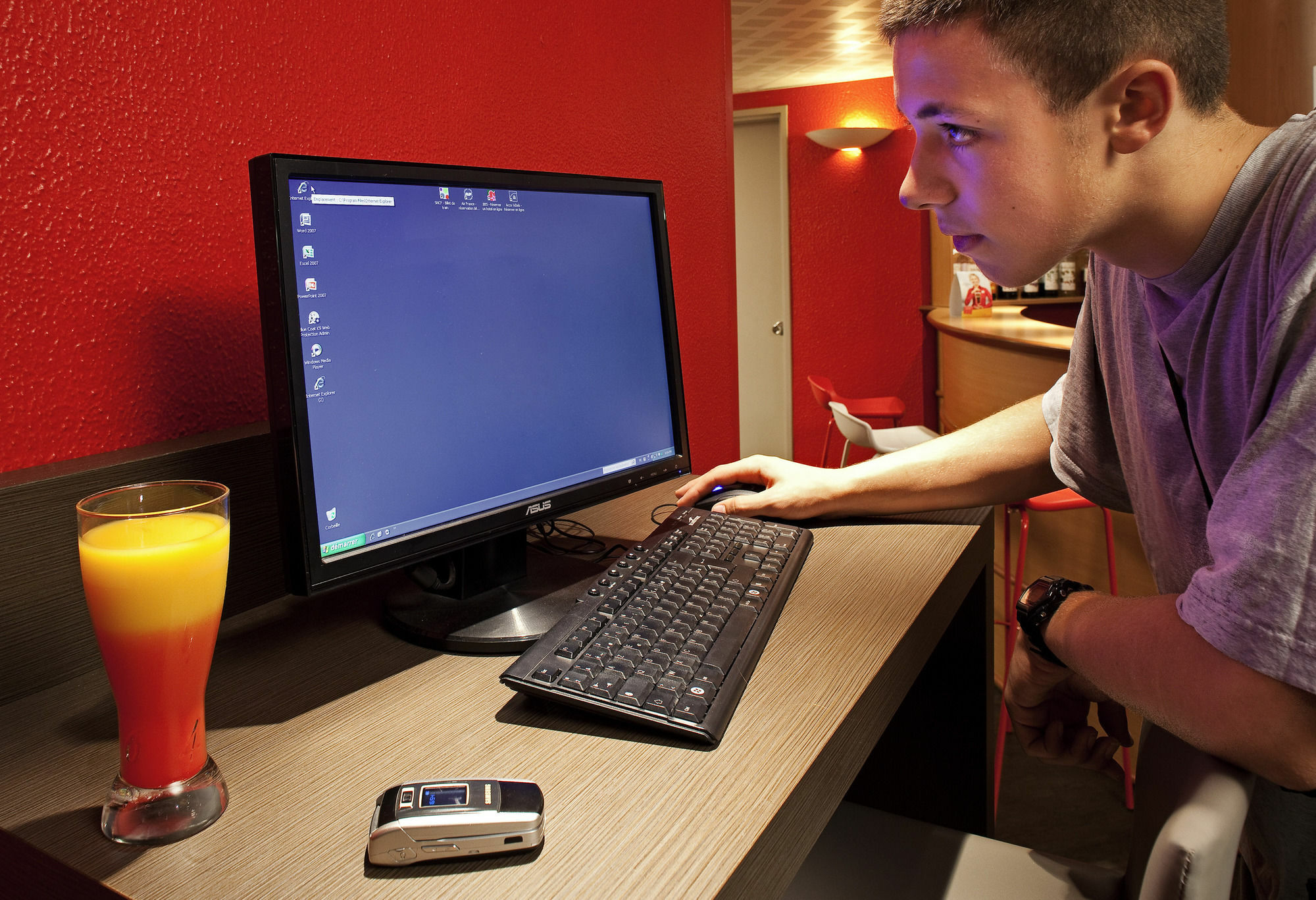 Ibis Cergy Pontoise Le Port Hotel Kültér fotó