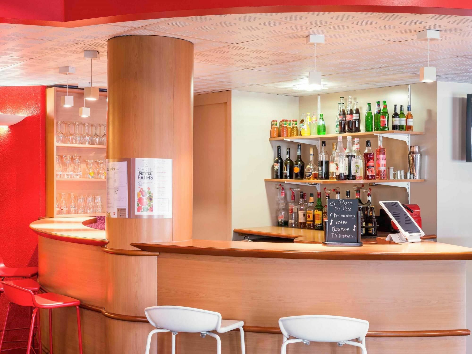 Ibis Cergy Pontoise Le Port Hotel Kültér fotó