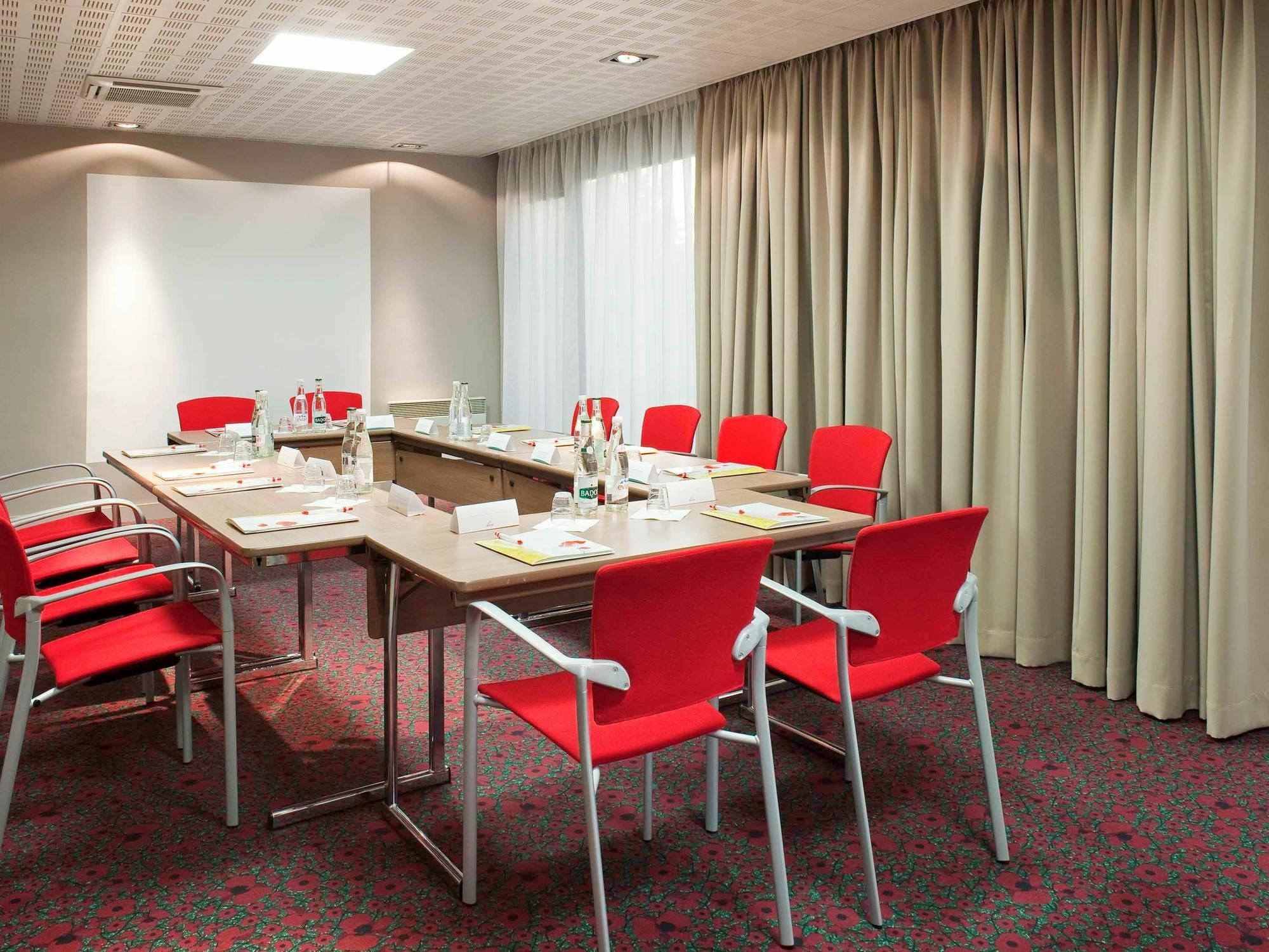Ibis Cergy Pontoise Le Port Hotel Kültér fotó
